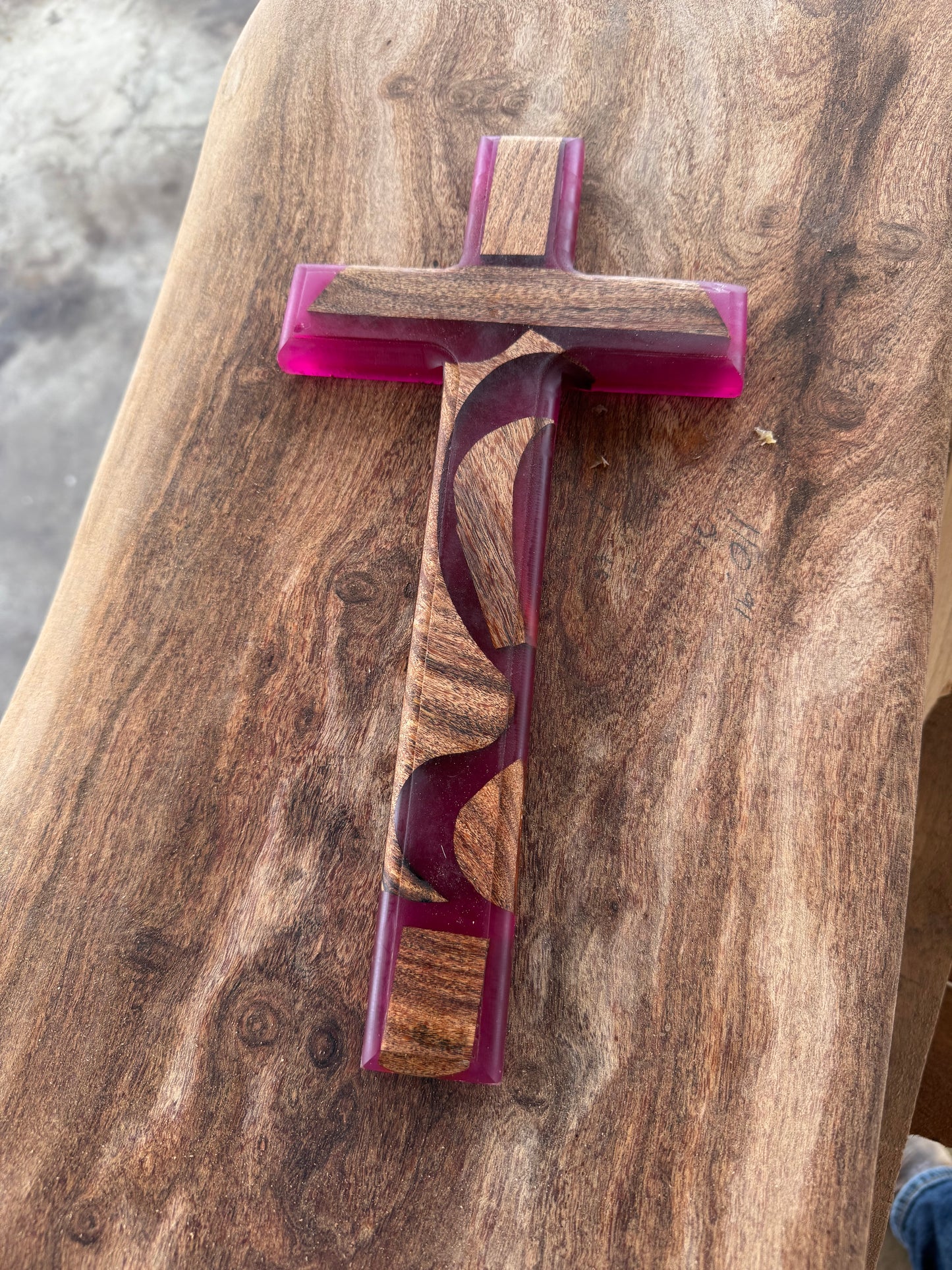 Mesquite Epoxy Cross